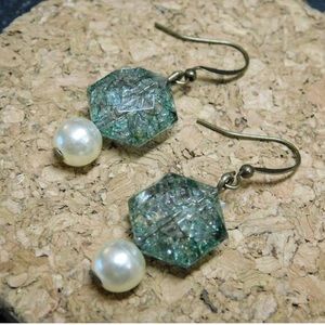 ✨New!✨ Elegant green earrings